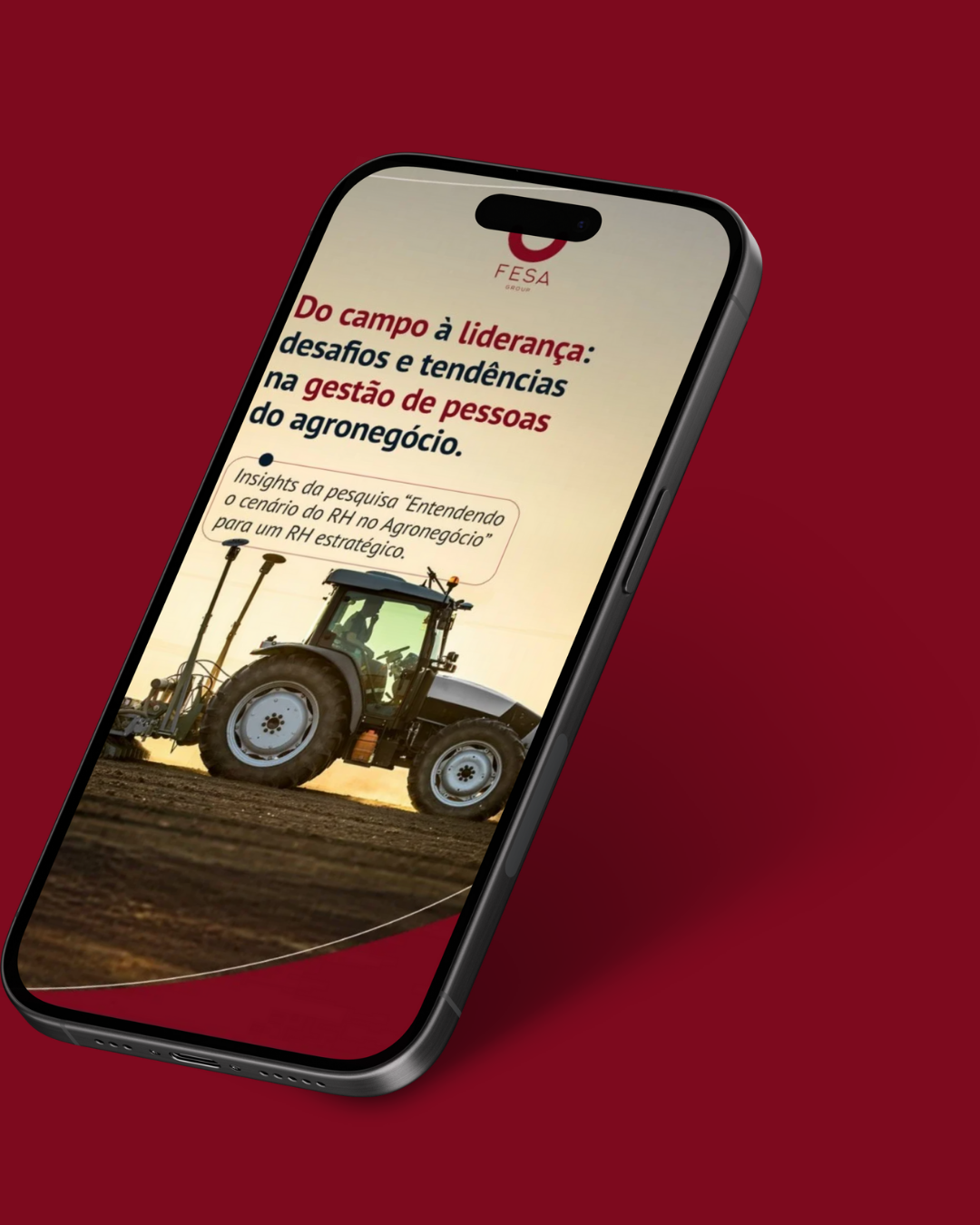 Mockup de celular com a capa do e-book do estudo "Do campo à liderança"