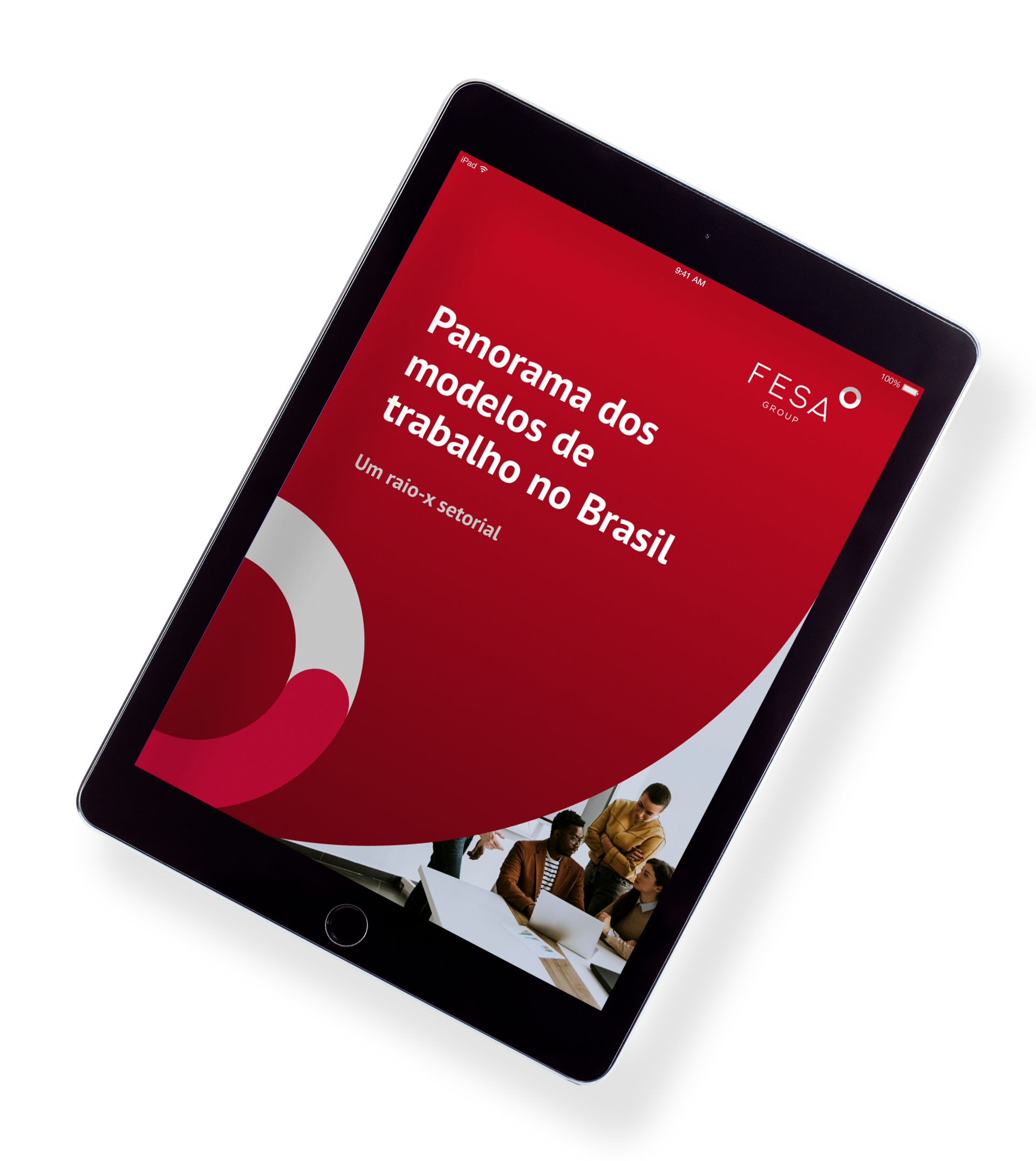 Mockup de celular com a capa do e-book do estudo "Do campo à liderança" Mockup de celular com a capa do e-book do estudo "Do campo à liderança"